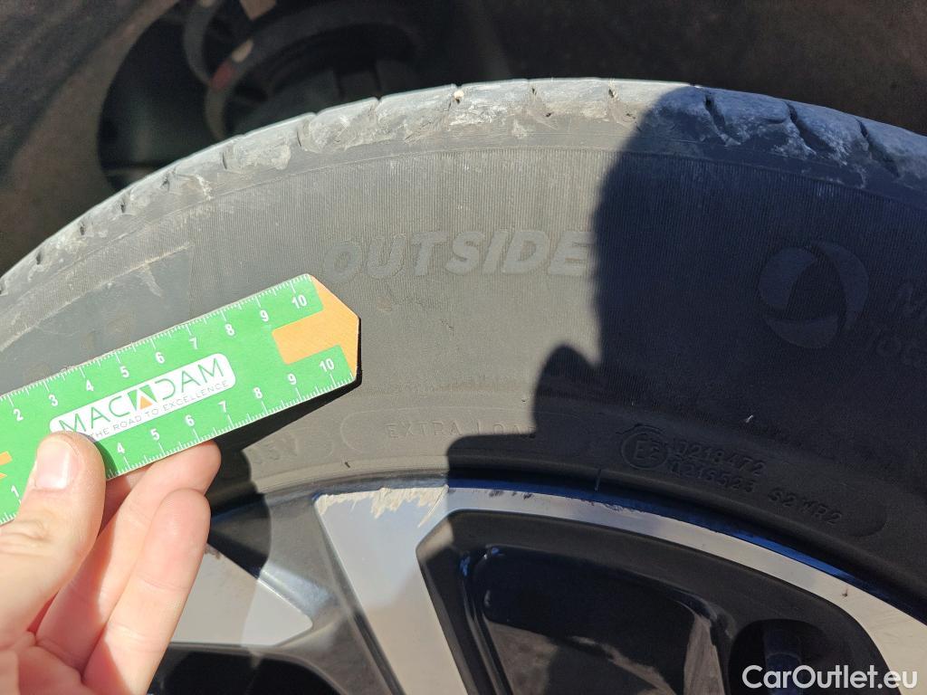  KIA  Sportage KIA  / 2022 / 5P / todoterreno 1.6 T-GDi 110kW (150CV) Drive 4x2 #6