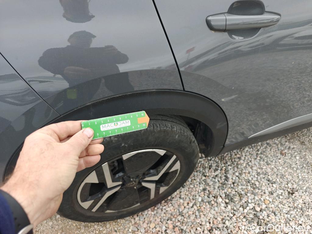  Peugeot  2008  Allure 1.2 PureTech 100CV MT6 E6d #21