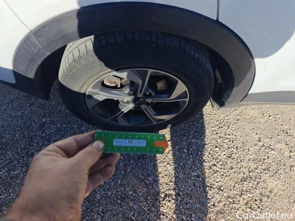  KIA  XCeed KIA  / 2019 / 5P / todoterreno 1.0 T-GDi Drive 88kW (120CV) #8