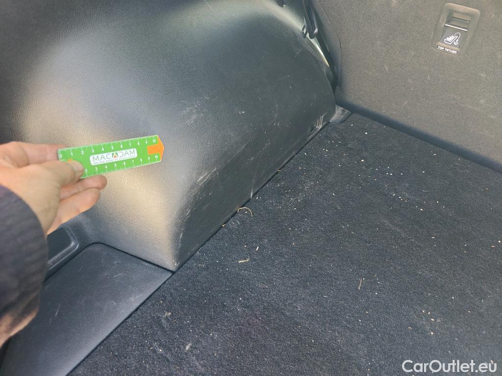  KIA  Sportage KIA  / 2018 / 5P / todoterreno 1.6 MHEV Concept 85kW (115CV) 4x2 #11