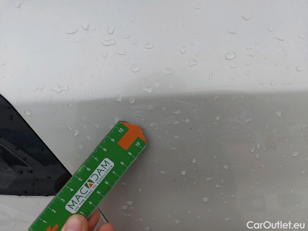  Peugeot  2008 PEUGEOT  / 2019 / 5P / todoterreno Active Pack Puretech 100 S&S BVM6 #22