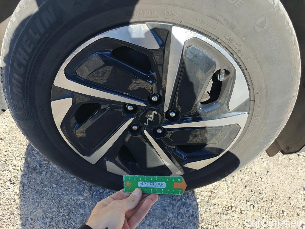  KIA  Sportage KIA  / 2022 / 5P / todoterreno 1.6 T-GDi 110kW (150CV) Drive 4x2 #4