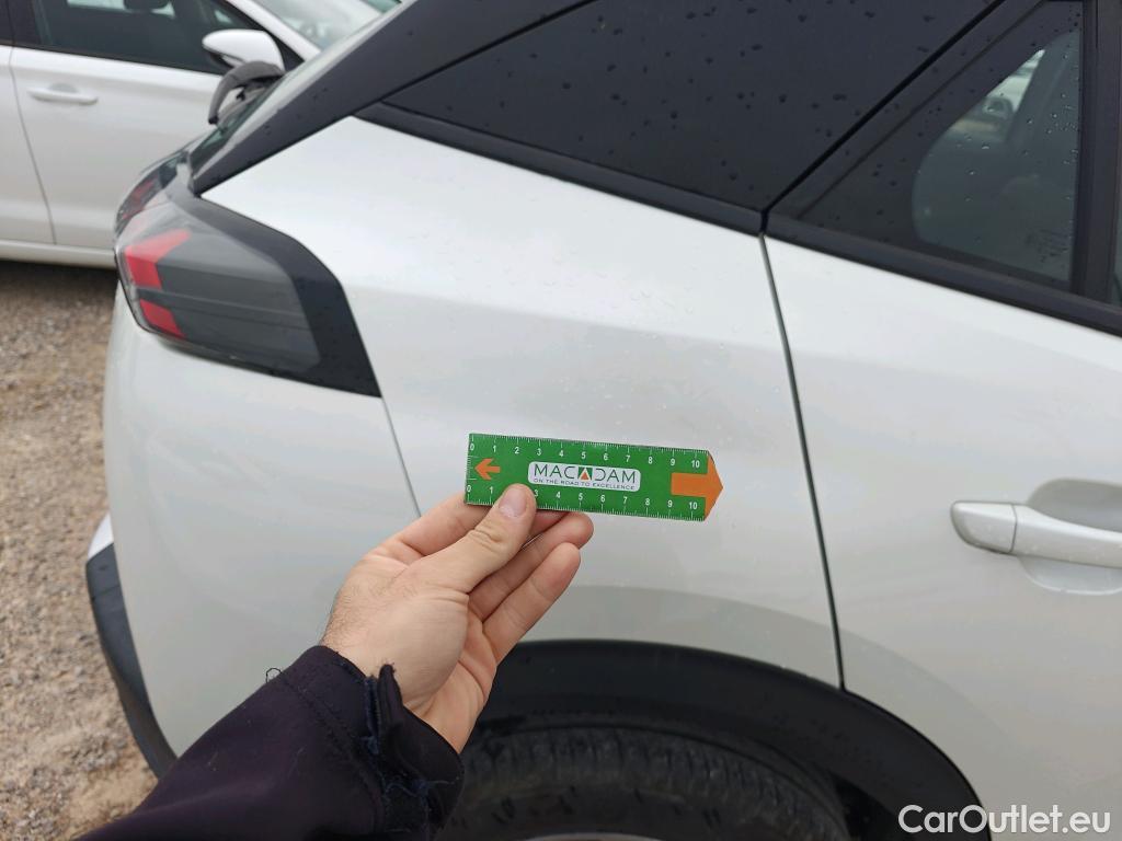  Peugeot  2008 PEUGEOT  / 2019 / 5P / todoterreno Active Pack Puretech 100 S&S BVM6 #21