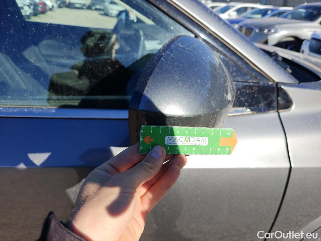  Nissan  Qashqai NISSAN  / 2021 / 5P / todoterreno DIG-T 116kW (158CV) mHEV Xtronic Acenta (AC) #37