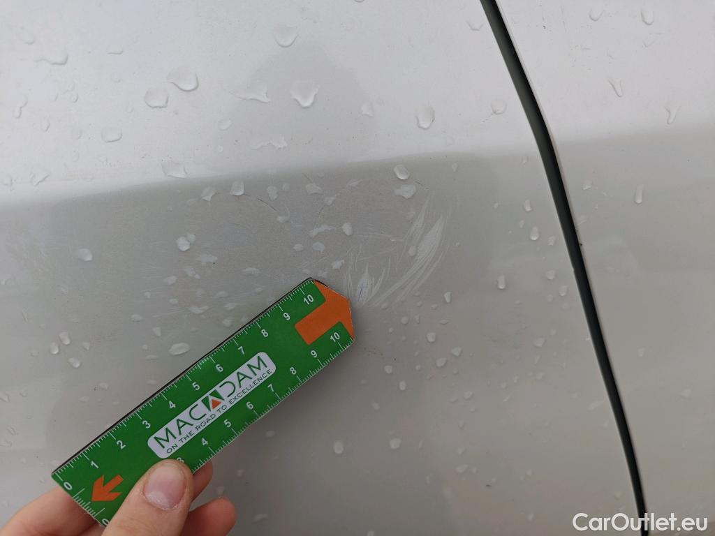  Peugeot  2008 PEUGEOT  / 2019 / 5P / todoterreno Active Pack Puretech 100 S&S BVM6 #23