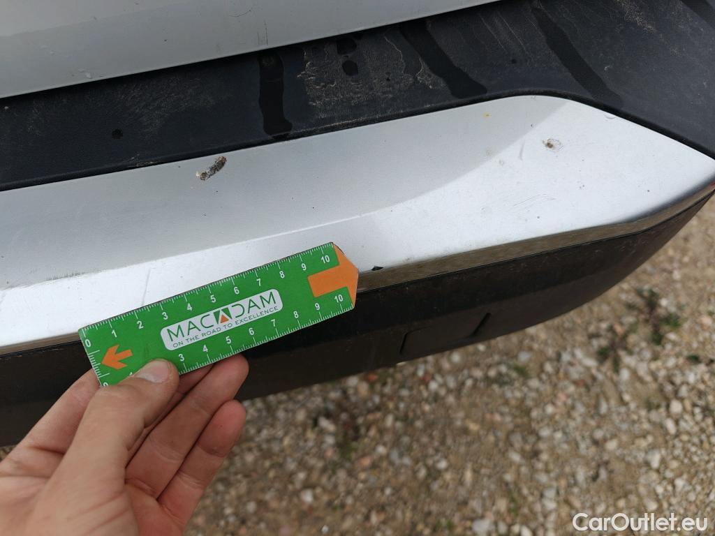  Peugeot  2008 PEUGEOT  / 2019 / 5P / todoterreno Active BlueHDI 81kW (110CV) #41