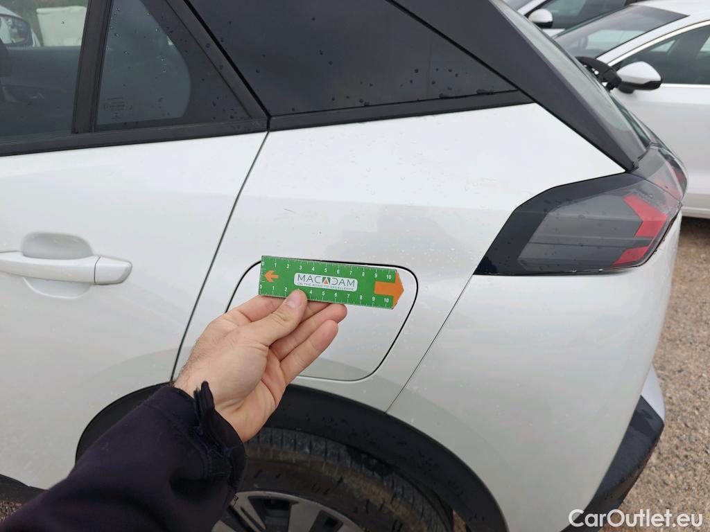  Peugeot  2008 PEUGEOT  / 2019 / 5P / todoterreno Active Pack Puretech 100 S&S BVM6 #17