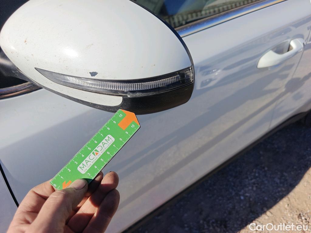  KIA  Sportage KIA  / 2018 / 5P / todoterreno 1.6 MHEV Concept 85kW (115CV) 4x2 #38