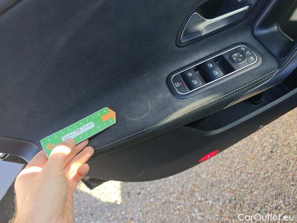  Mercedes  CLA-Klasse MERCEDES-BENZ CLA / 2019 / 4P / coupé CLA 180 #28