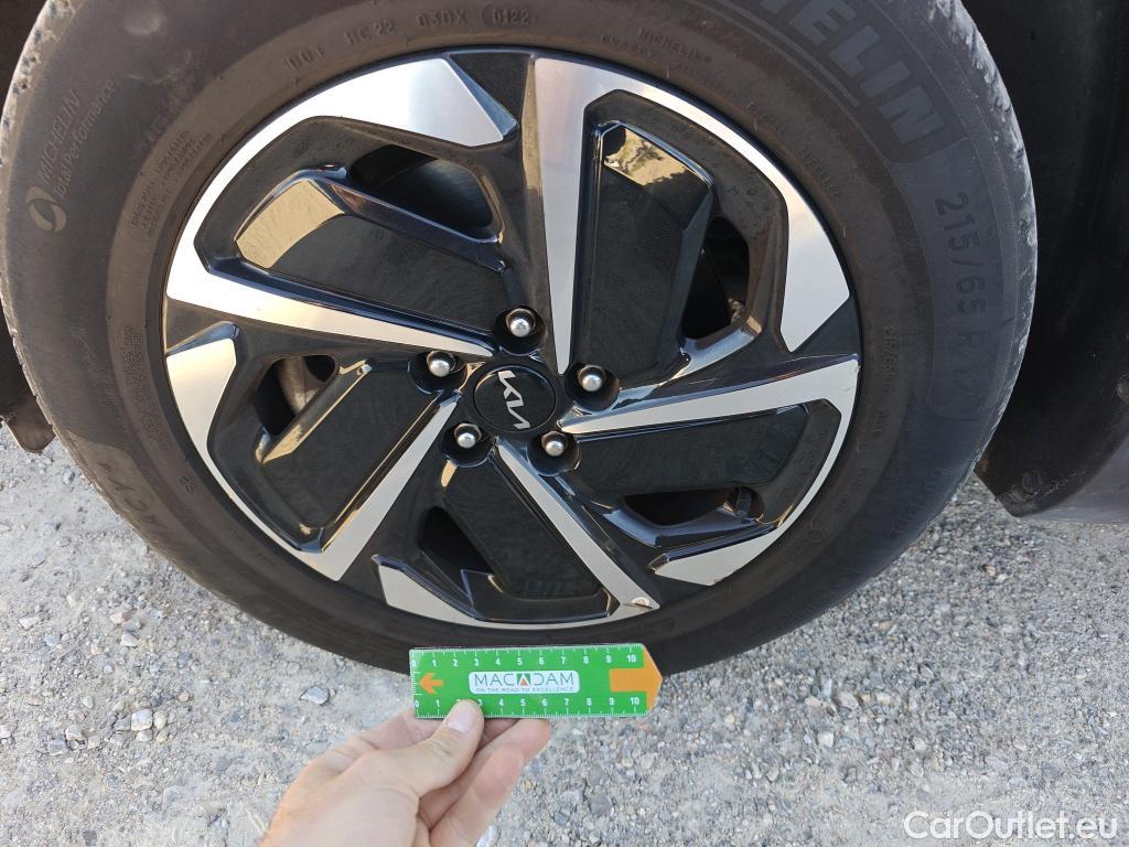  KIA  Sportage KIA  / 2022 / 5P / todoterreno 1.6 T-GDi 110kW (150CV) Drive 4x2 #36