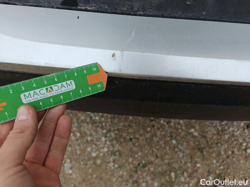  Peugeot  2008 PEUGEOT  / 2019 / 5P / todoterreno Active BlueHDI 81kW (110CV) #43