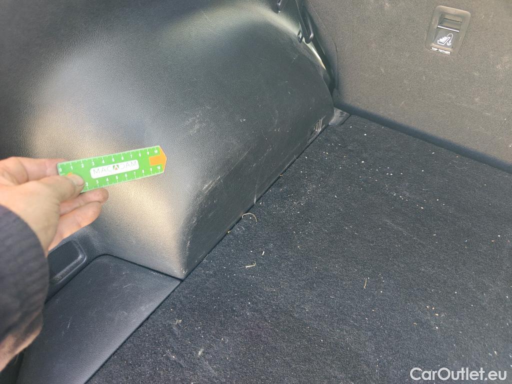  KIA  Sportage KIA  / 2018 / 5P / todoterreno 1.6 MHEV Concept 85kW (115CV) 4x2 #12