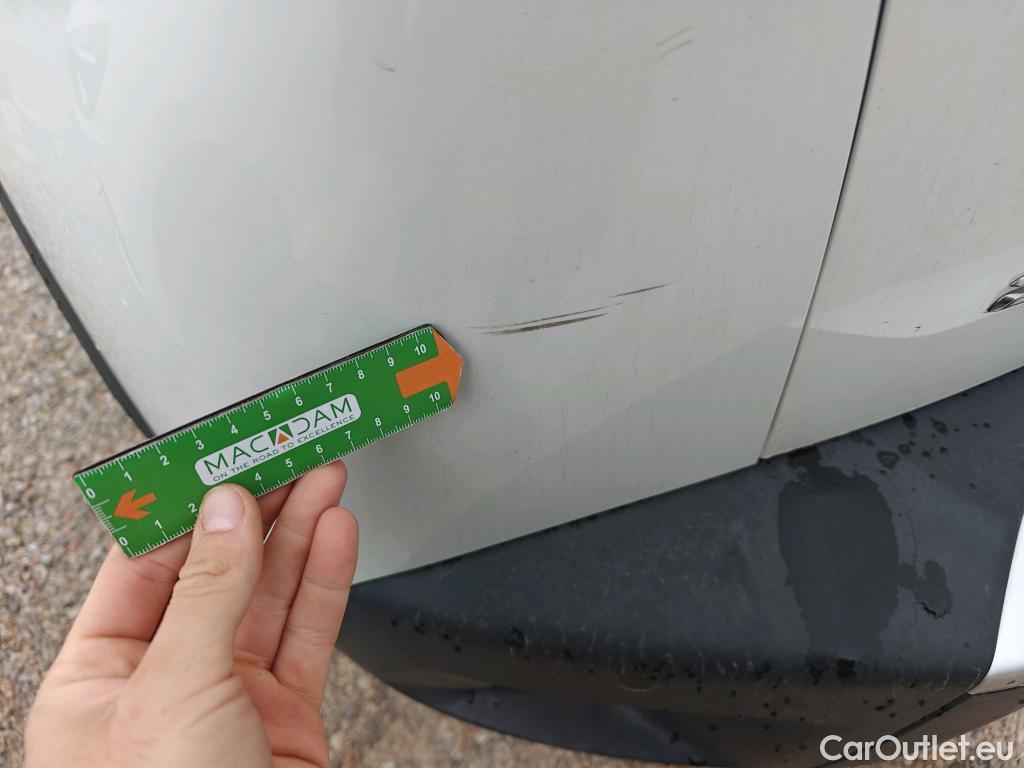  Peugeot  2008 PEUGEOT  / 2019 / 5P / todoterreno Active Pack Puretech 100 S&S BVM6 #37