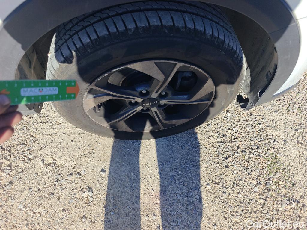  KIA  XCeed KIA  / 2019 / 5P / todoterreno 1.0 T-GDi Drive 88kW (120CV) #7