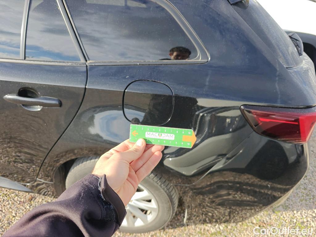  Toyota  Corolla TOYOTA  / 2019 / 5P / familiar 1.8 125H ACTIVE TECH E-CVT TOU SPORT #28