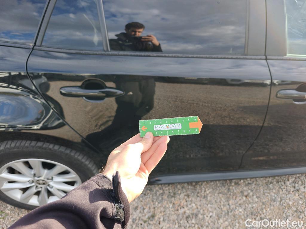  Toyota  Corolla TOYOTA  / 2019 / 5P / familiar 1.8 125H ACTIVE TECH E-CVT TOU SPORT #1