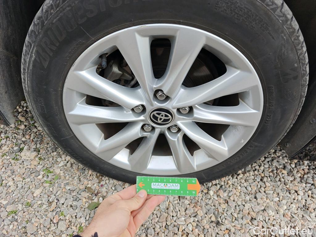  Toyota  Corolla TOYOTA  / 2019 / 5P / familiar 1.8 125H ACTIVE TECH E-CVT TOU SPORT #30