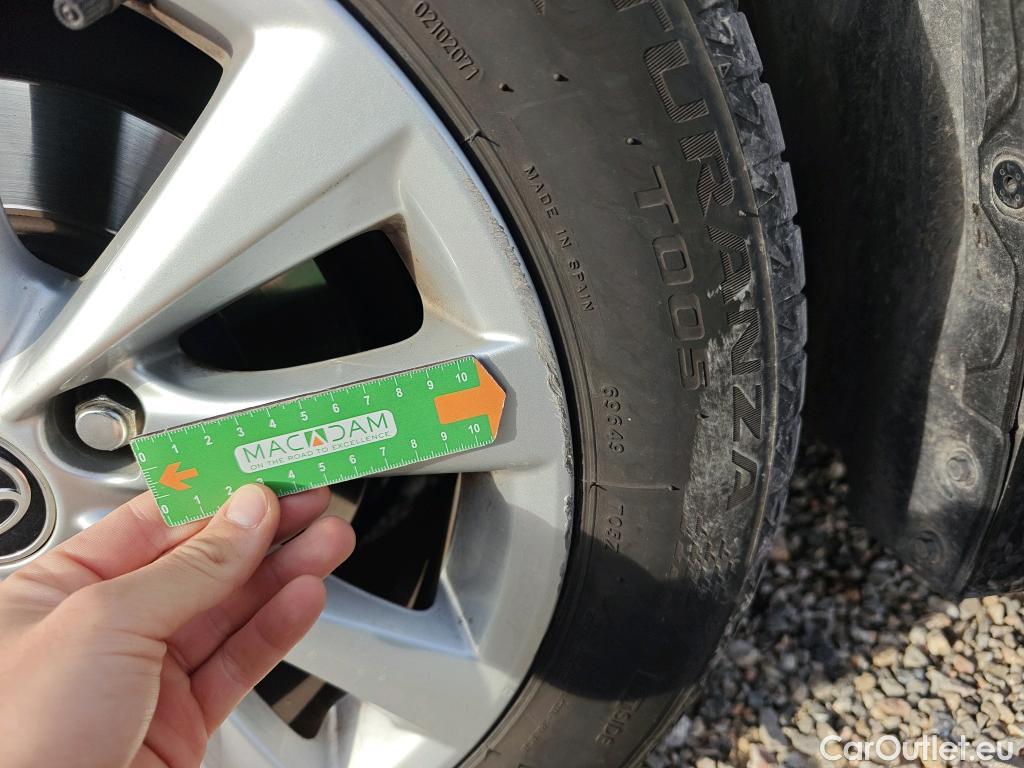  Toyota  Corolla TOYOTA  / 2019 / 5P / familiar 1.8 125H ACTIVE TECH E-CVT TOU SPORT #10