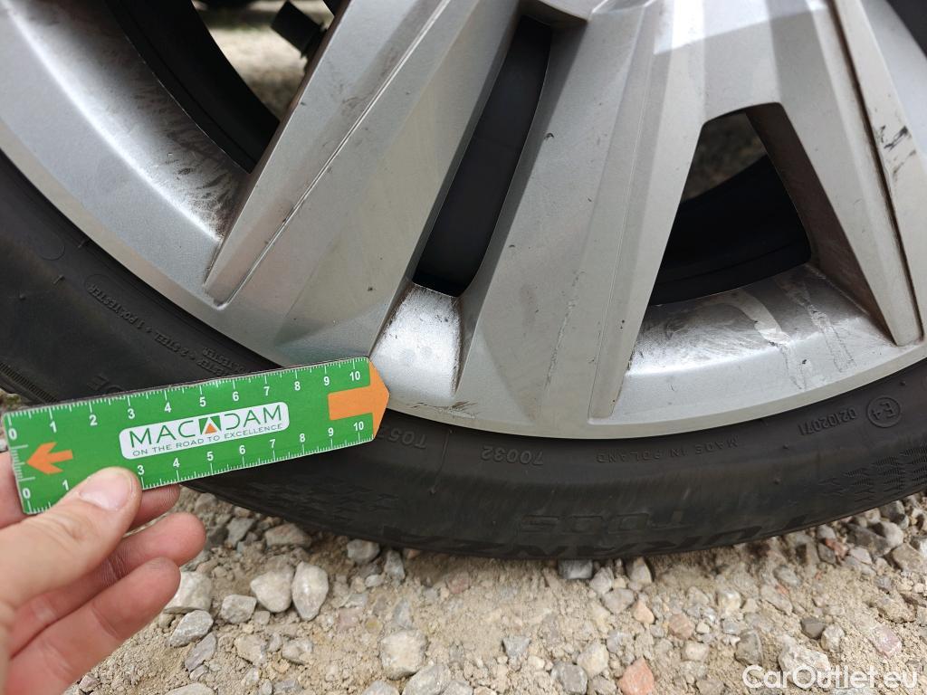  Renault  Megane RENAULT Mégane / 2020 / 5P / familiar S.T. Business Blue dCi 85 kW (115CV) -SS #44