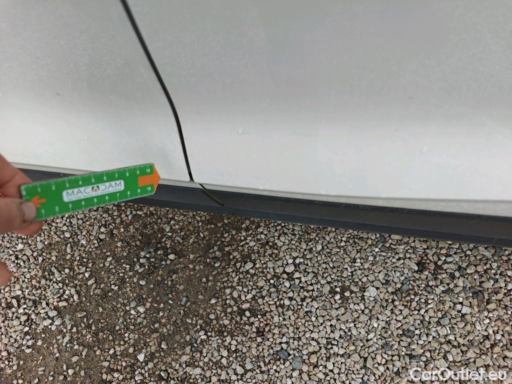  Seat  Arona SEAT  / 2017 / 5P / todoterreno 1.0 TSI 81kW (110CV) Style Plus (AC) #8