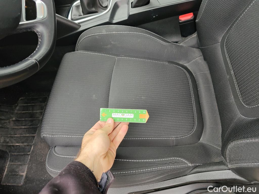  Renault  Megane RENAULT Mégane / 2020 / 5P / familiar S.T. Business Blue dCi 85 kW (115CV) -SS #25