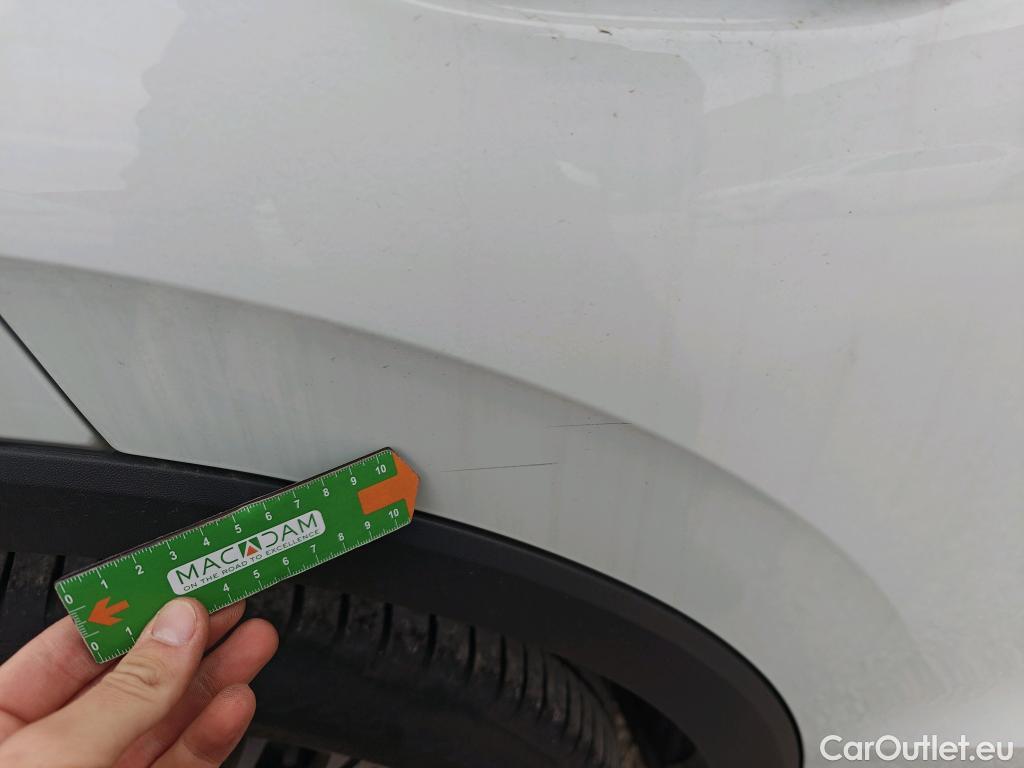  Volkswagen  Tiguan VOLKSWAGEN  / 2023 / 5P / todoterreno Life 2.0 TDI 110kW (150CV) DSG #10