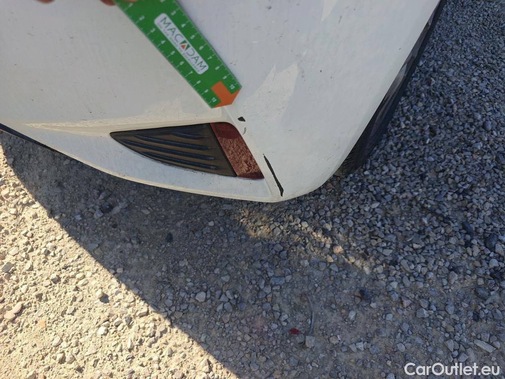  Toyota  Yaris TOYOTA  / 2017 / 5P / berlina con portón 1.5 100H Active Tech #11