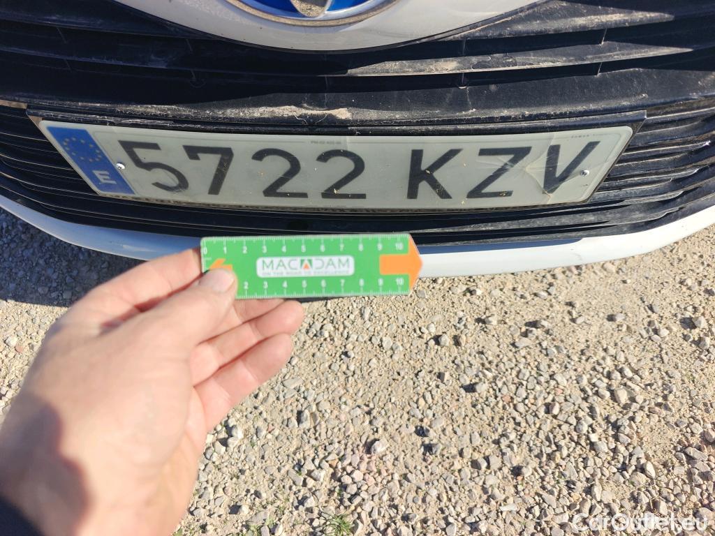  Toyota  Yaris TOYOTA  / 2017 / 5P / berlina con portón 1.5 100H Active Tech #14