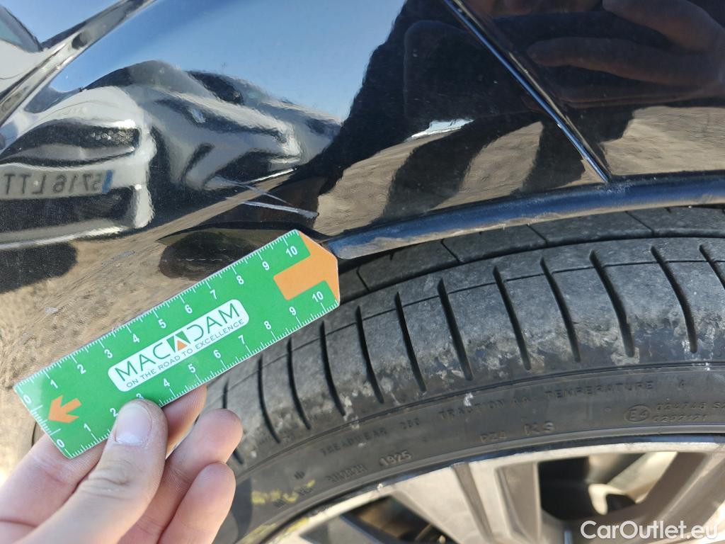  Volvo  XC60 VOLVO  / 2017 / 5P / todoterreno 2.0 B4 D Inscription Auto #32