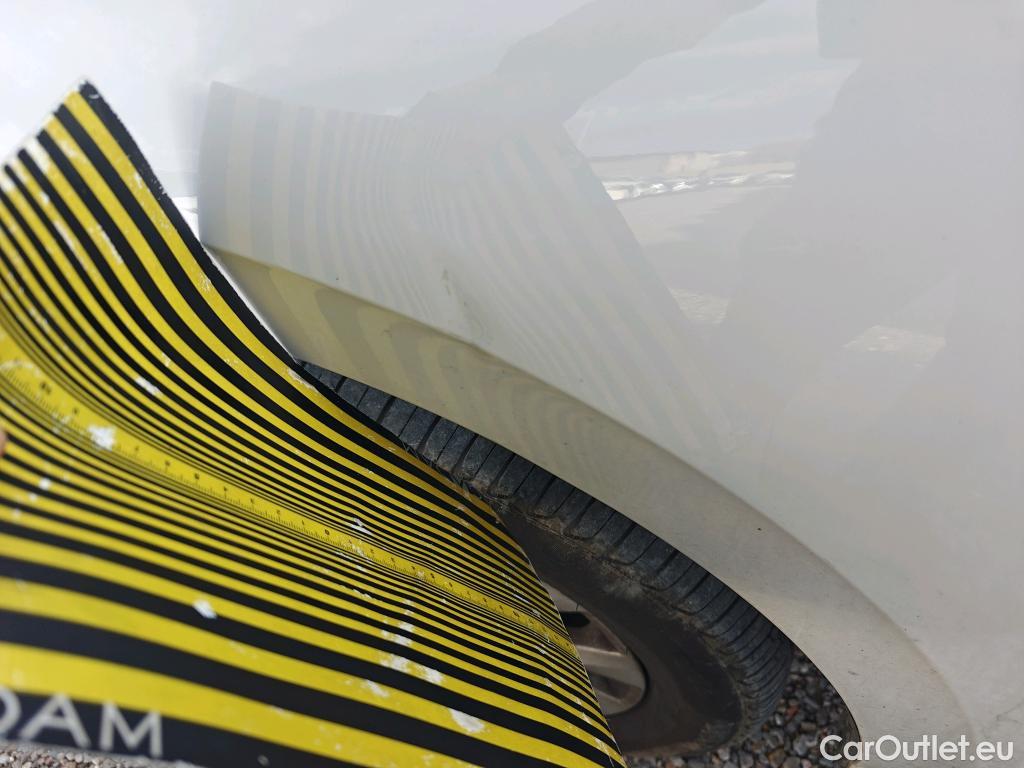  Skoda  KAMIQ SKODA  1.0 TSI 81kW (110CV) DSG Ambition (CX) #2