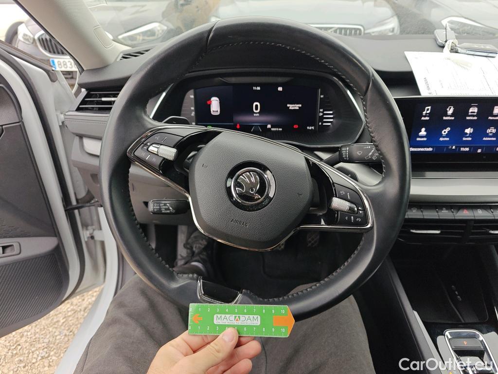  Skoda  Octavia SKODA  / 2020 / 5P / familiar Combi 1.0 TSI 81kW(110CV) DSG mHEV Ambi. #21