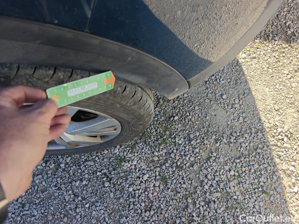  Peugeot  3008  Active Pack 1.5 HDi 130CV MT6 E6d #37