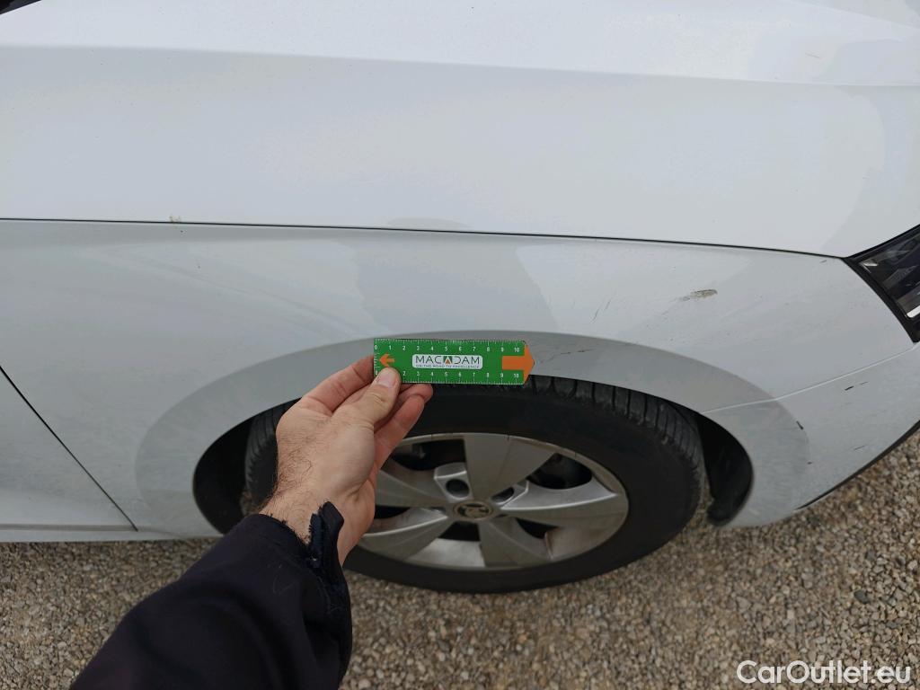  Skoda  Octavia SKODA  / 2020 / 5P / familiar Combi 1.0 TSI 81kW(110CV) DSG mHEV Ambi. #19