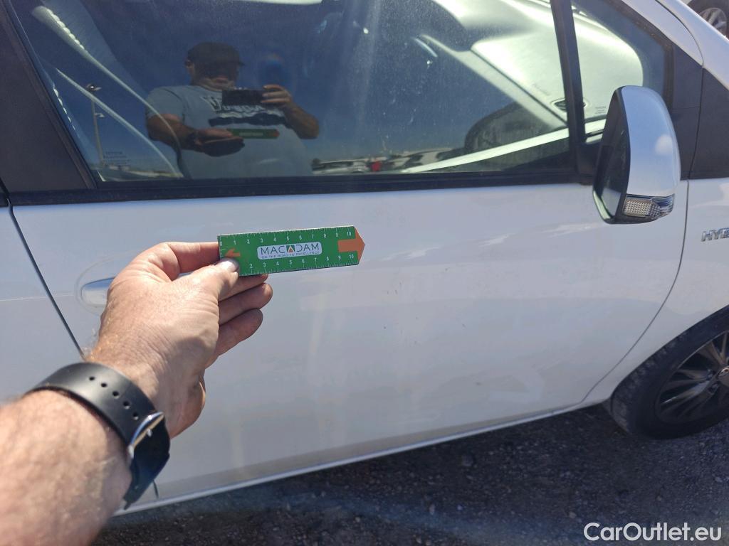  Toyota  Yaris TOYOTA  / 2017 / 5P / berlina con portón 1.5 100H Active Tech #5