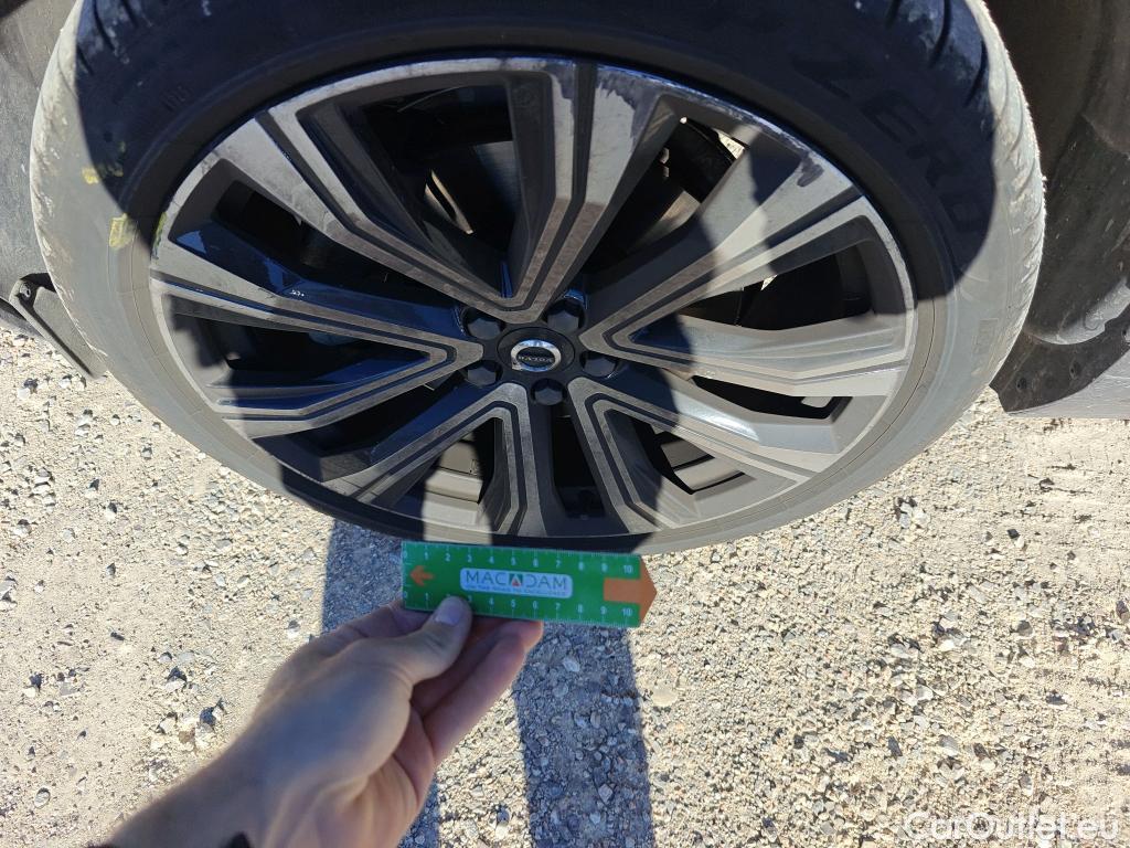  Volvo  XC60 VOLVO  / 2017 / 5P / todoterreno 2.0 B4 D Inscription Auto #9