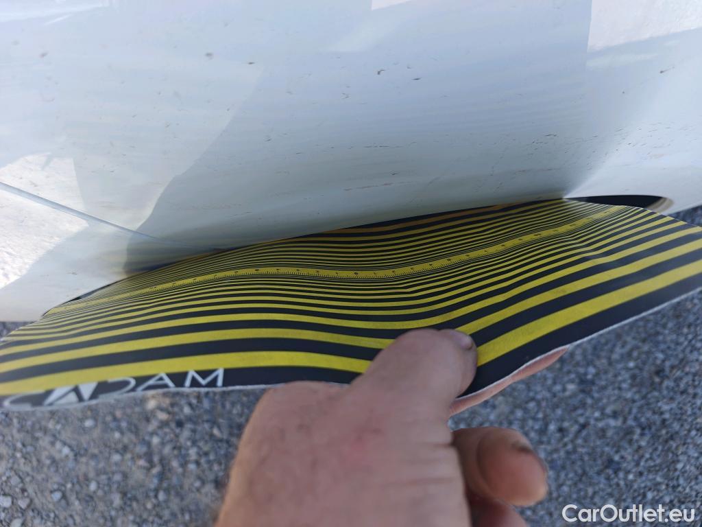  Toyota  Yaris TOYOTA  / 2017 / 5P / berlina con portón 1.5 100H Active Tech #6