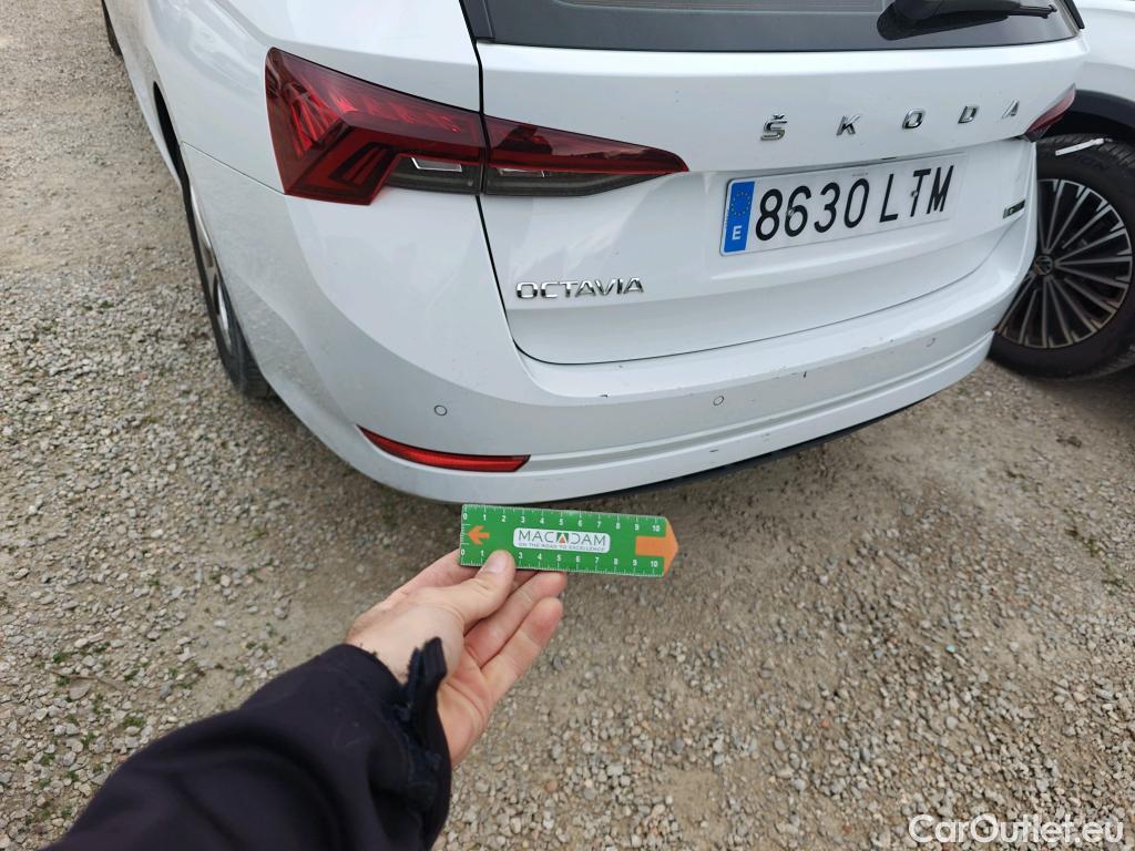  Skoda  Octavia SKODA  / 2020 / 5P / familiar Combi 1.0 TSI 81kW(110CV) DSG mHEV Ambi. #29