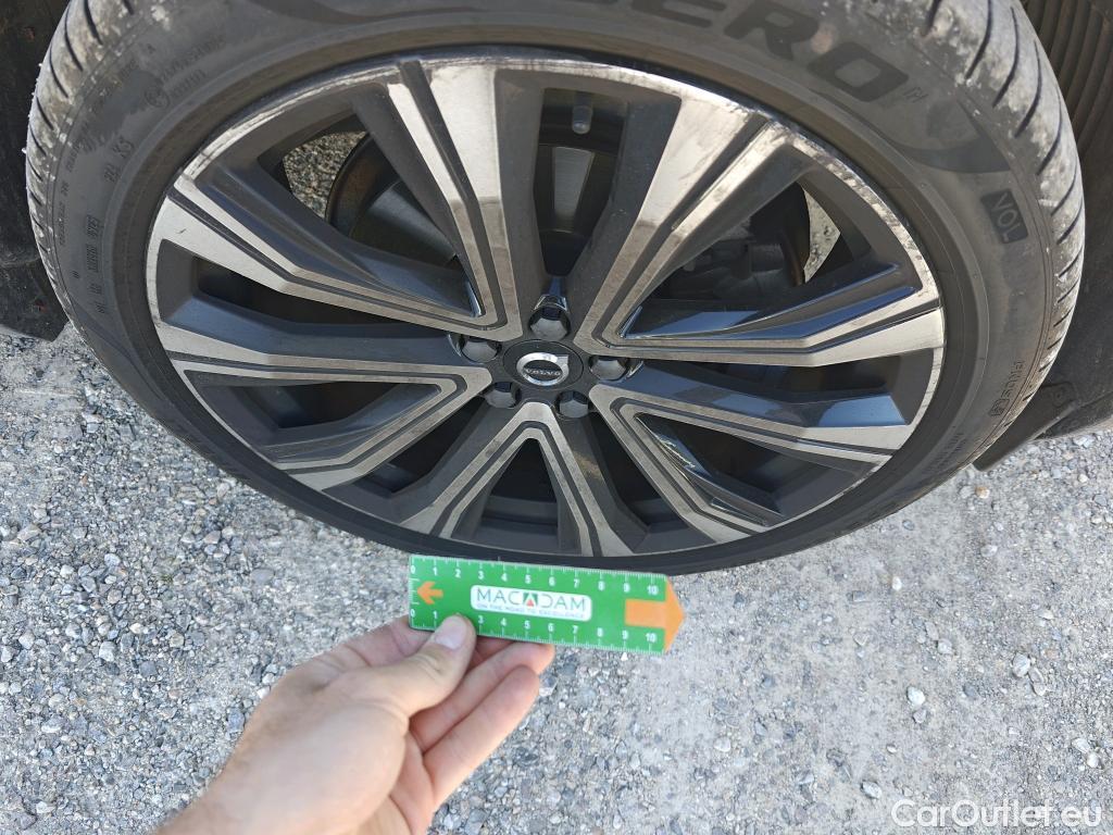  Volvo  XC60 VOLVO  / 2017 / 5P / todoterreno 2.0 B4 D Inscription Auto #4