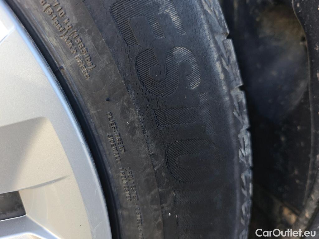  Renault  Captur RENAULT  / 2020 / 5P / todoterreno Intens TCe 90 #8