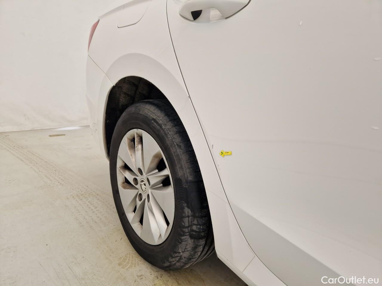  Skoda  Octavia 2.0 TDI 150CP Ambition Combi DSG #24