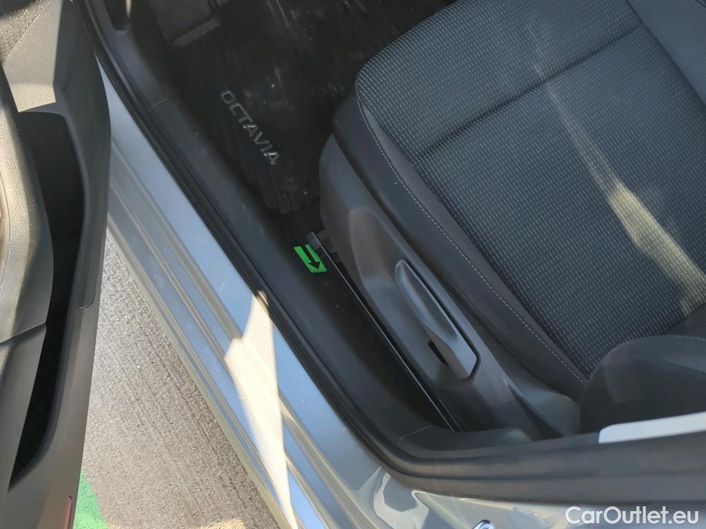  Skoda  Octavia 2.0 TDI 115CP Ambition #5