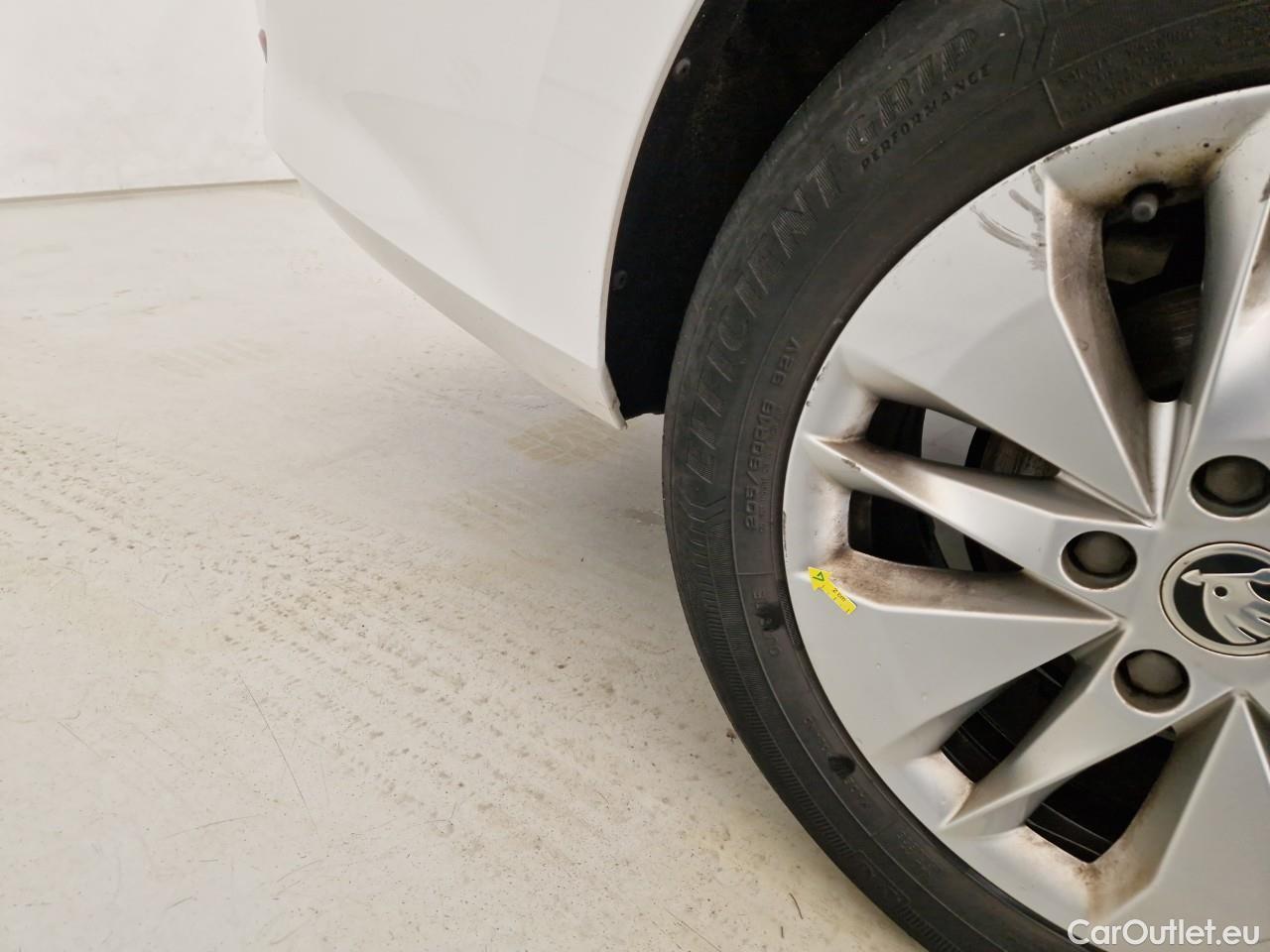  Skoda  Octavia 2.0 TDI 150CP Ambition Combi DSG #31