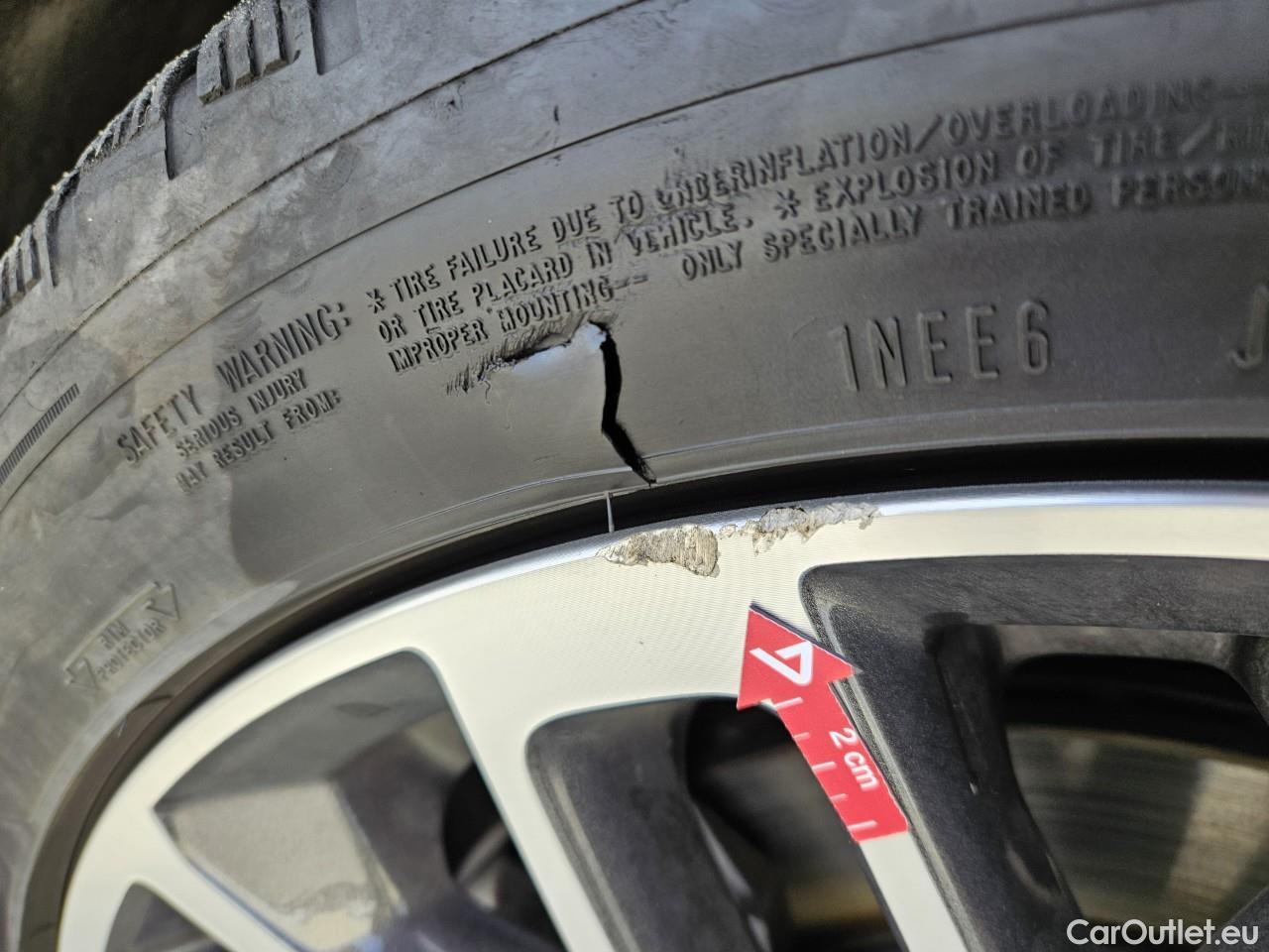  Jeep  Cherokee 1.3 T PHEV 240 CP Summit AT6 4xe #6