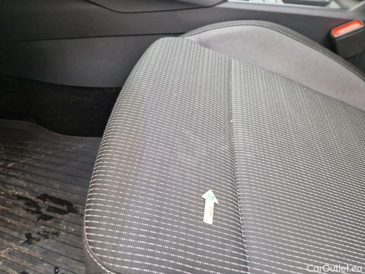  Skoda  Octavia 2.0 TDI 150CP Ambition Combi DSG #41