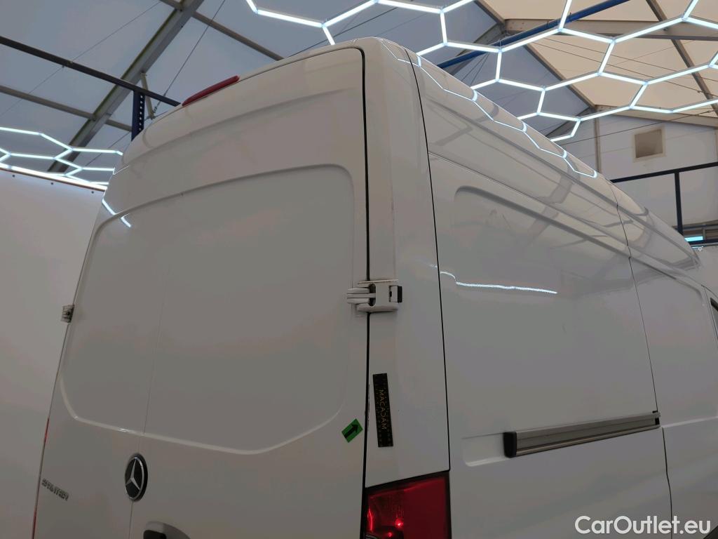  Mercedes  Sprinter 314 CDI FWD MWB HRF #37