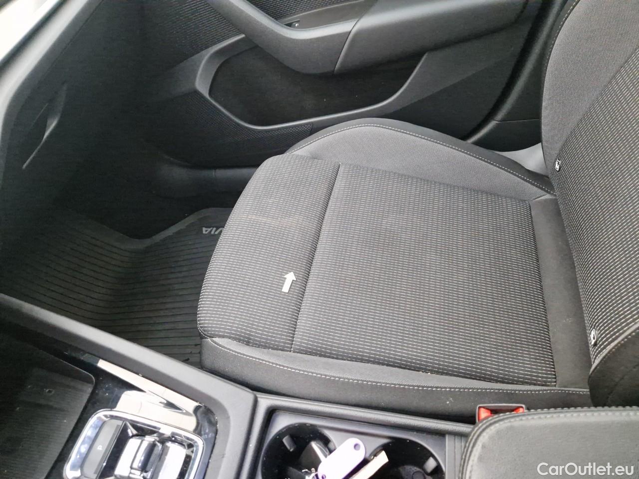  Skoda  Octavia 2.0 TDI 150CP Ambition Combi DSG #44