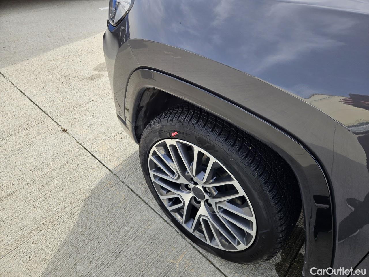  Jeep  Cherokee 1.3 T PHEV 240 CP Summit AT6 4xe #8