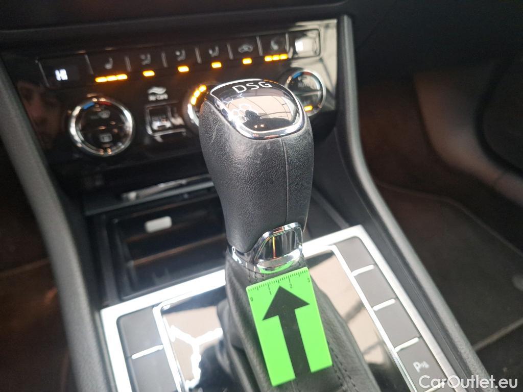  Skoda  Superb 1.5 TSI 150CP Ambition DSG #8