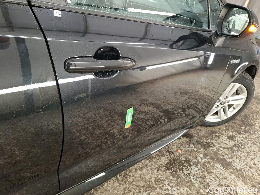  Toyota  Corolla TOYOTA  / 2018 / 5P / Berline Hybride 122h Dynamic Business #6