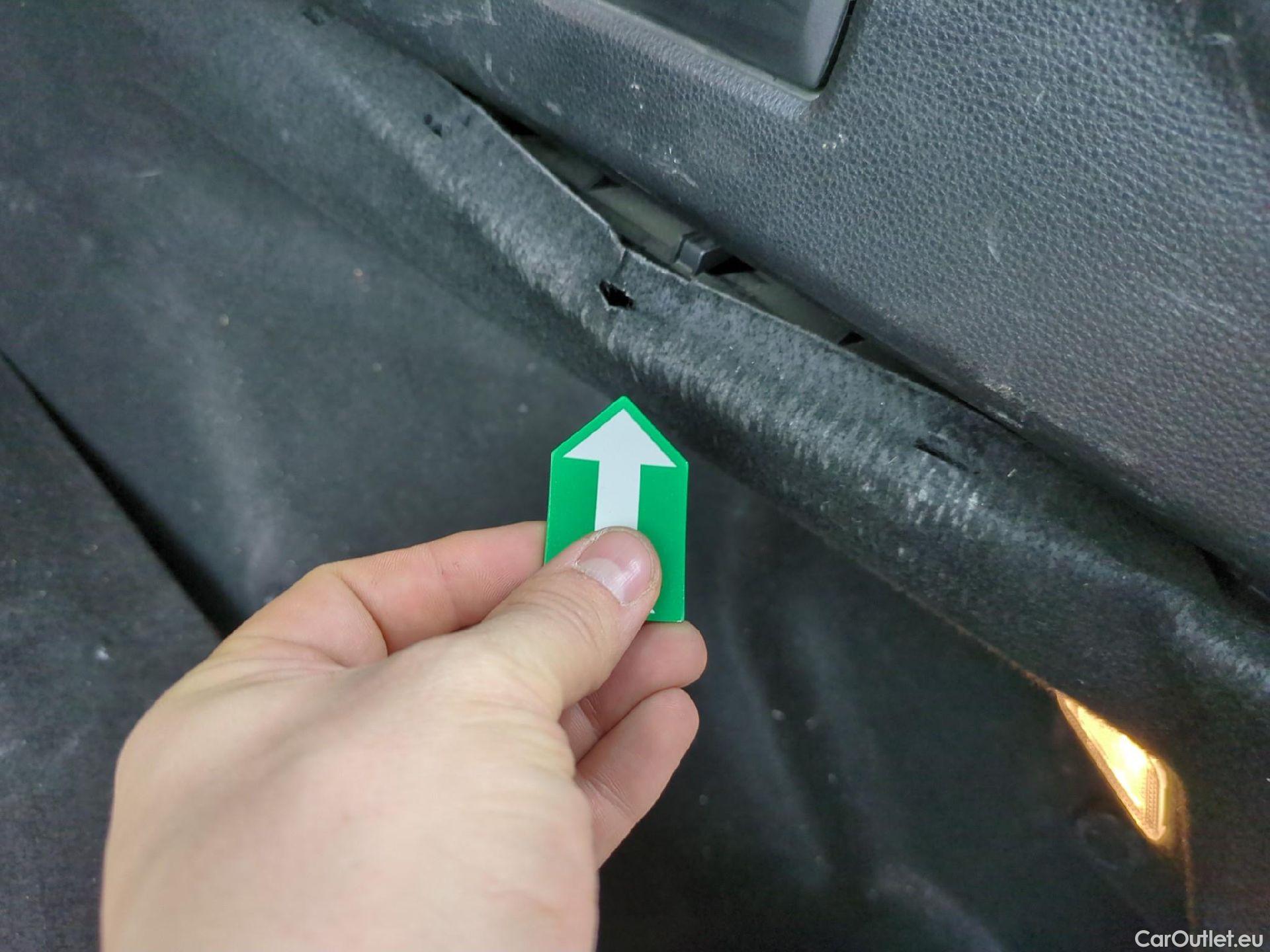  Toyota  Corolla TOYOTA  Touring Sports / 2018 / 5P / Break Hybride 122h Dynamic Business Beyond Zer #3